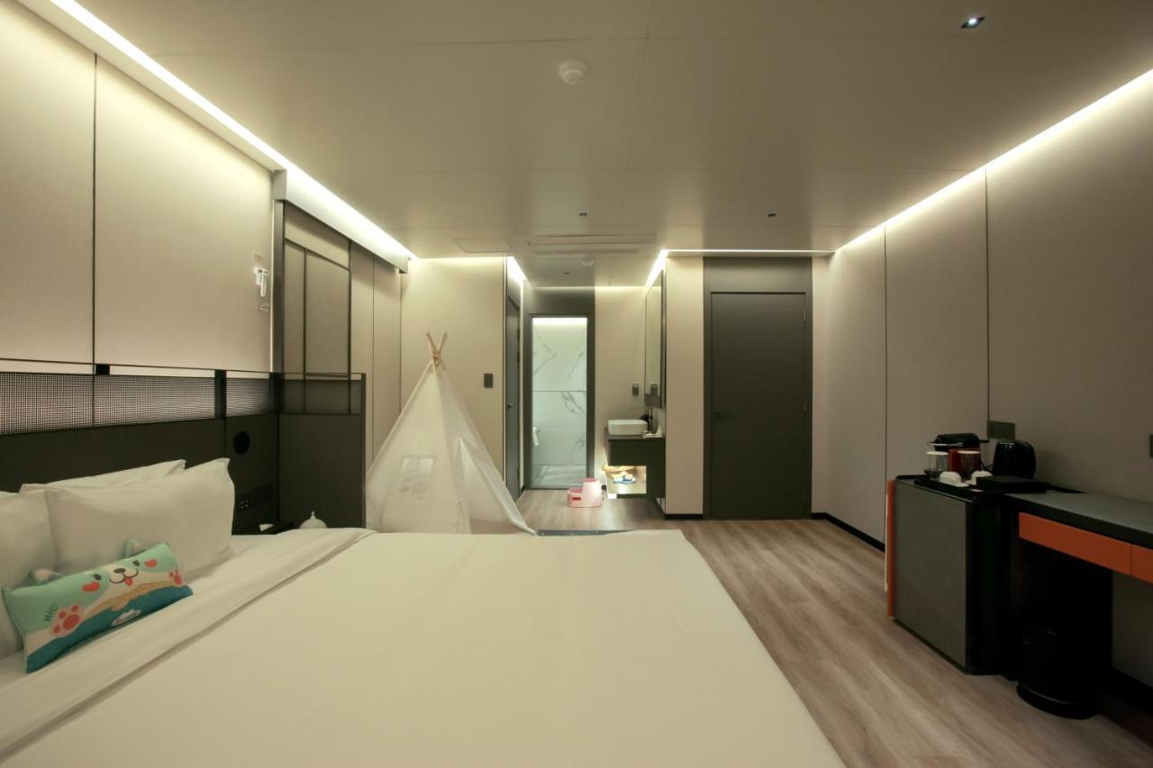 L&L City Hotel Jeju Buitenkant foto